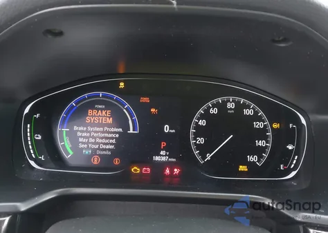 2022 Honda Accord Hybrid Sport z USA, uszkodzony, nr VIN 1HGCV3F22NA047848